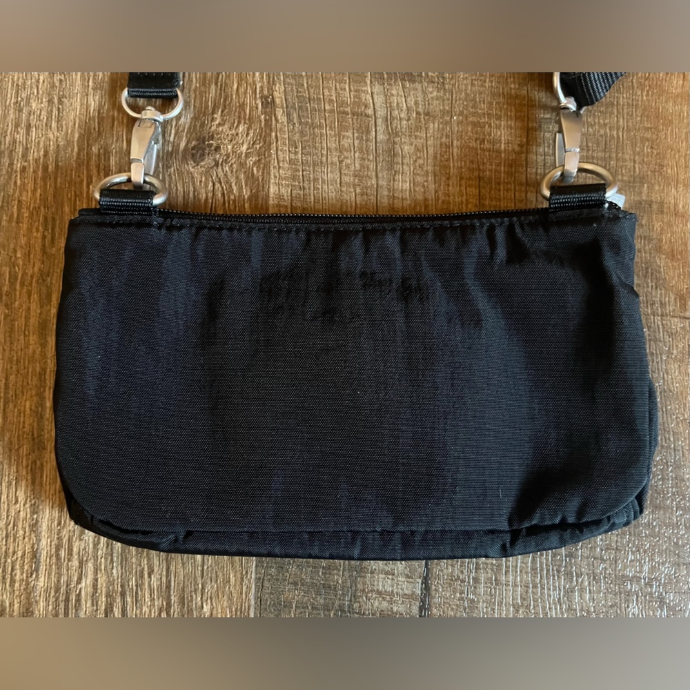 Baggallini Black Crossbody Bag with Silver Details. Excellent condition. - Picture 4 of 9